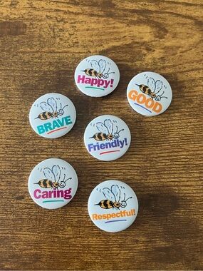 American Girl of Today Grin Pins - Bee Series